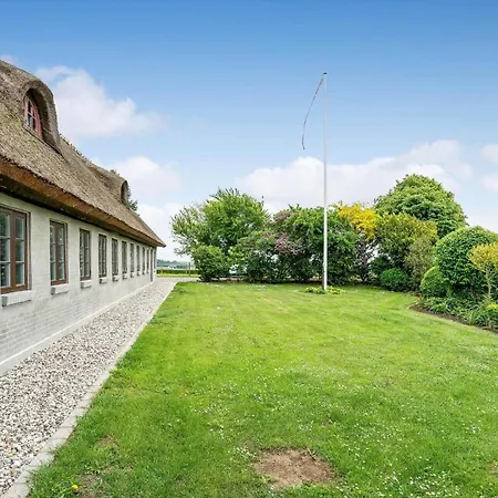 בית נופש M329-vaeggerlose-marrebaek-skovvej-4